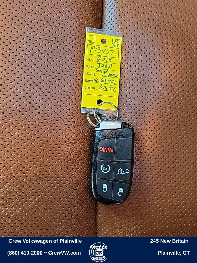 Used 2019 Jeep Grand Cherokee Summit AWD/4WD image 37