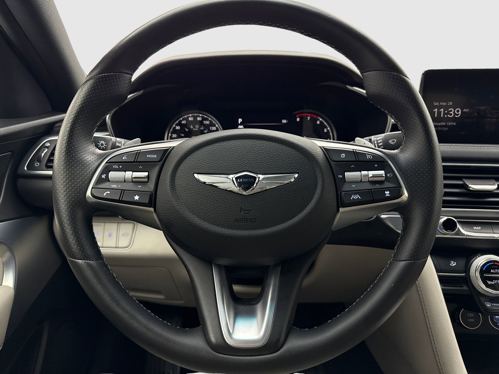Used 2023 Genesis G70 2.0T image 19