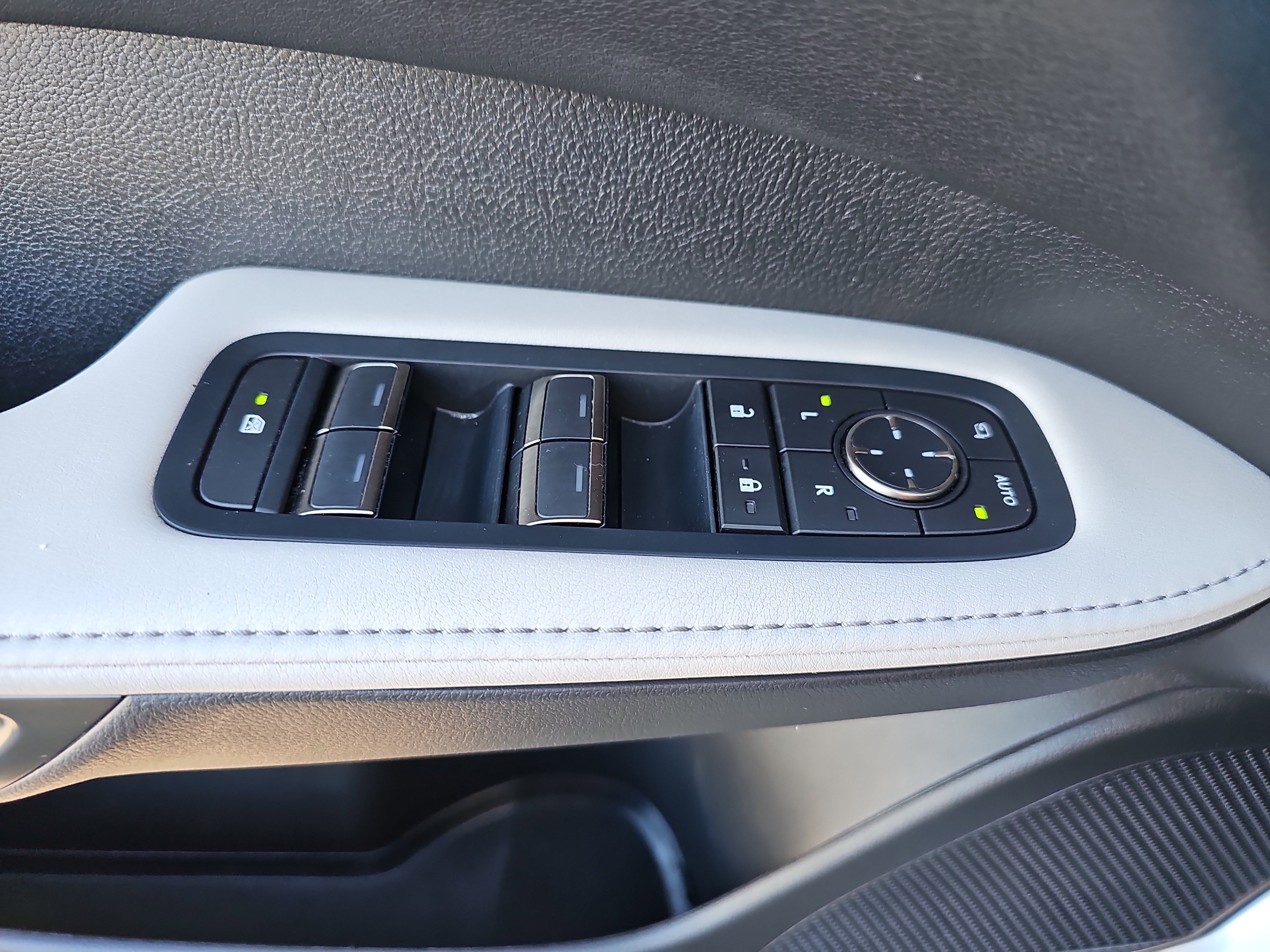 Used 2024 Lexus RX 350 Premium Plus w/ Convenience Package image 29