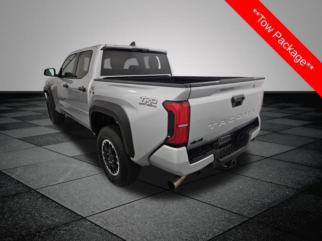 Certified 2025 Toyota Tacoma TRD Off-Road AWD/4WD image 4