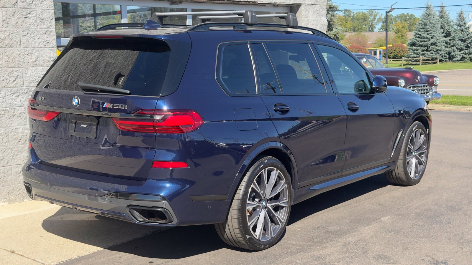 Used 2021 BMW X7 M50i AWD/4WD image 8