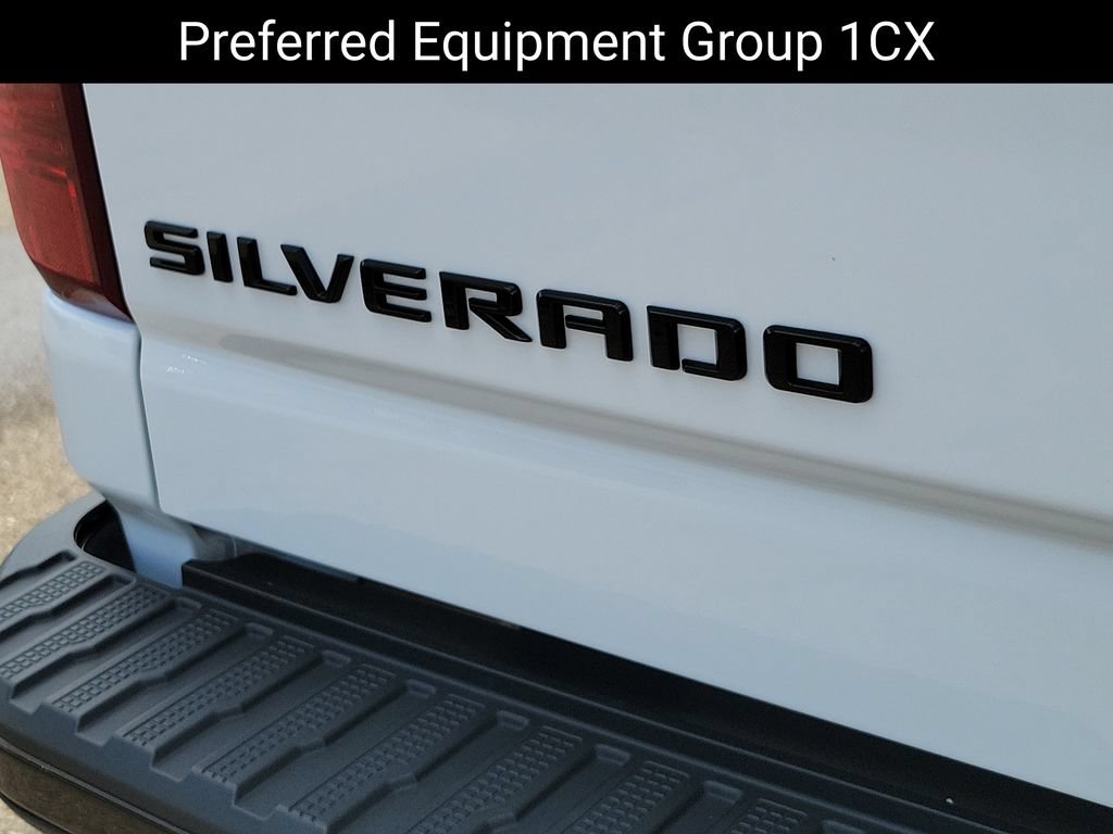 Used 2024 Chevrolet Silverado 2500 Custom w/ Custom Value Package AWD/4WD image 7