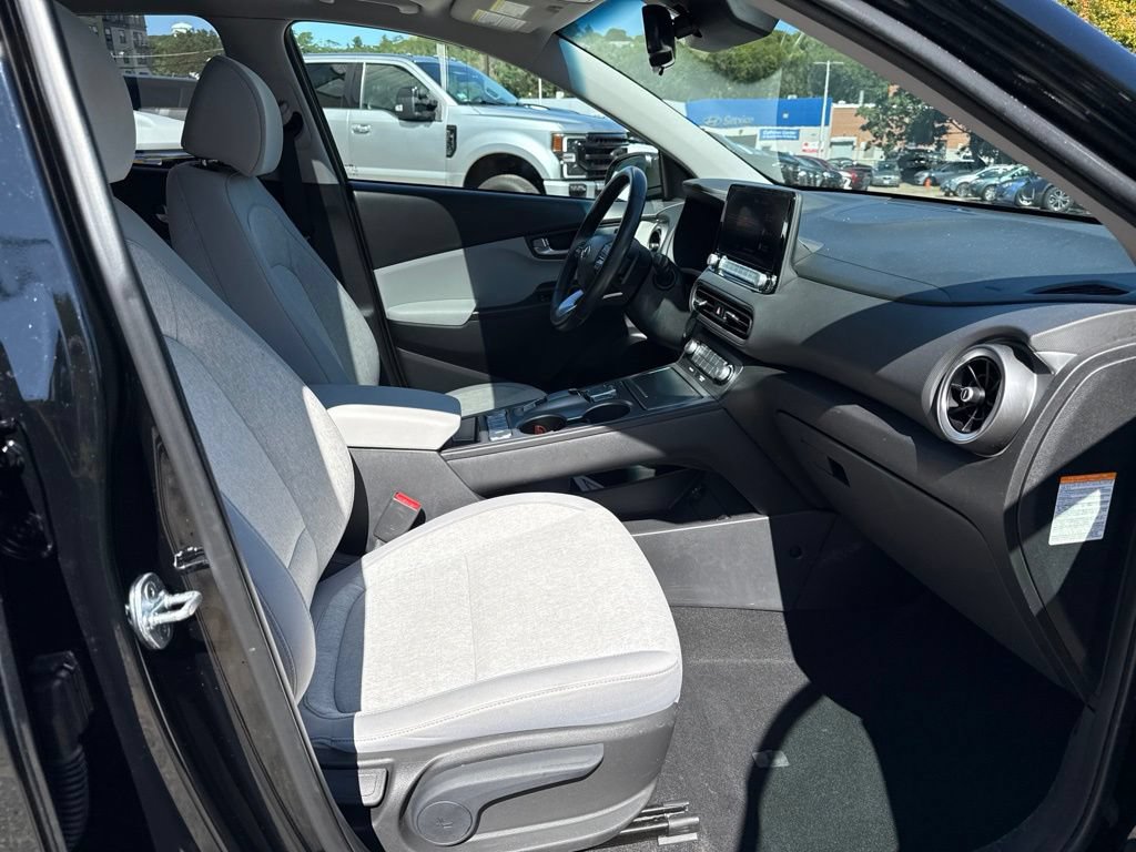 Certified 2023 Hyundai Kona SEL FWD image 17