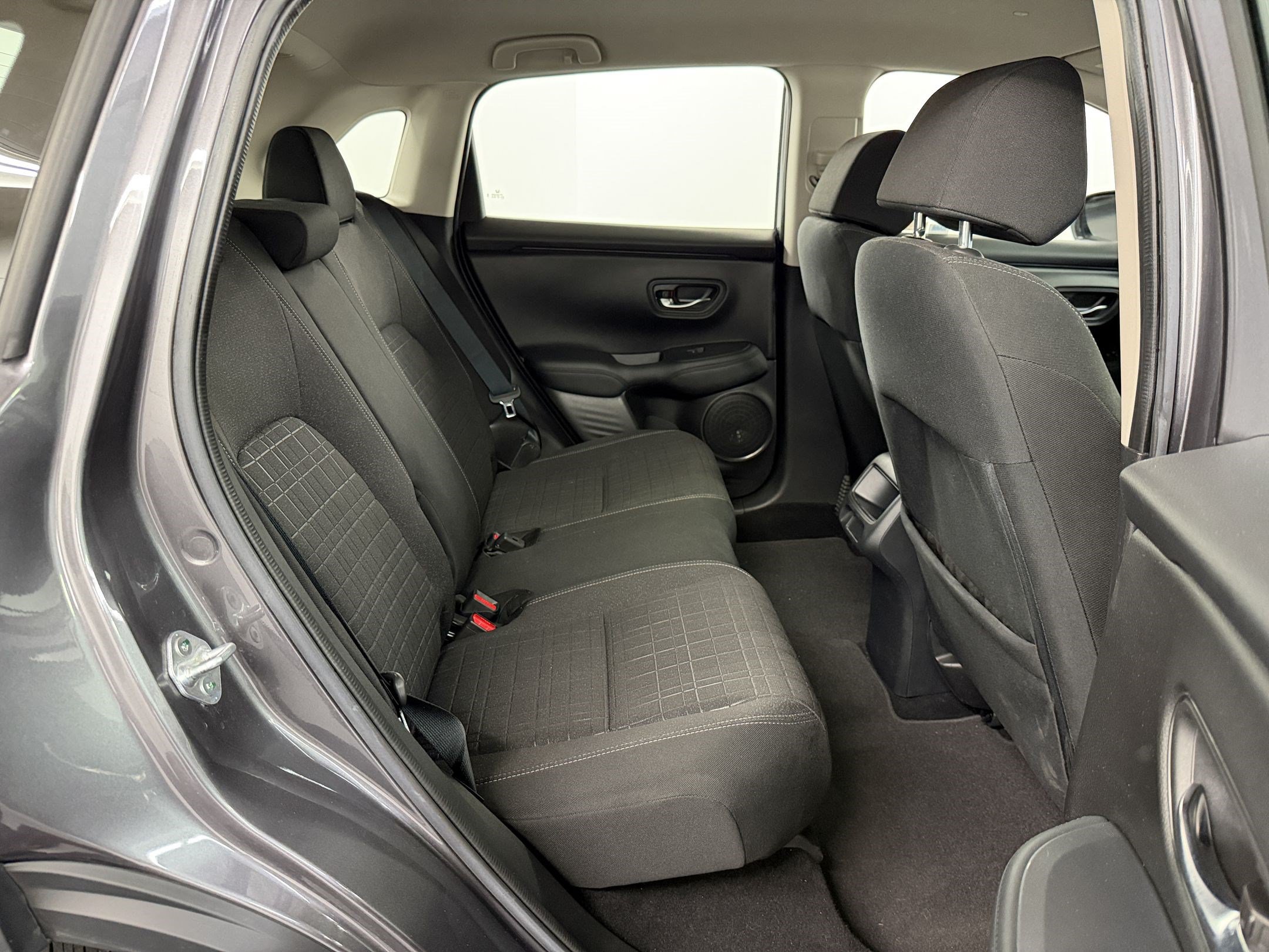 Certified 2024 Honda HR-V LX image 29