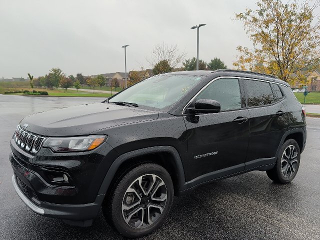 Used 2024 Jeep Compass Limited AWD/4WD image 2