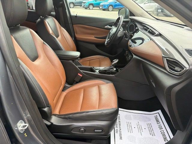 Used 2021 Buick Encore GX Essence w/ Experience Buick Package FWD image 21