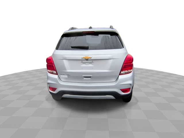 Used 2022 Chevrolet Trax LT w/ LT Convenience Package image 7
