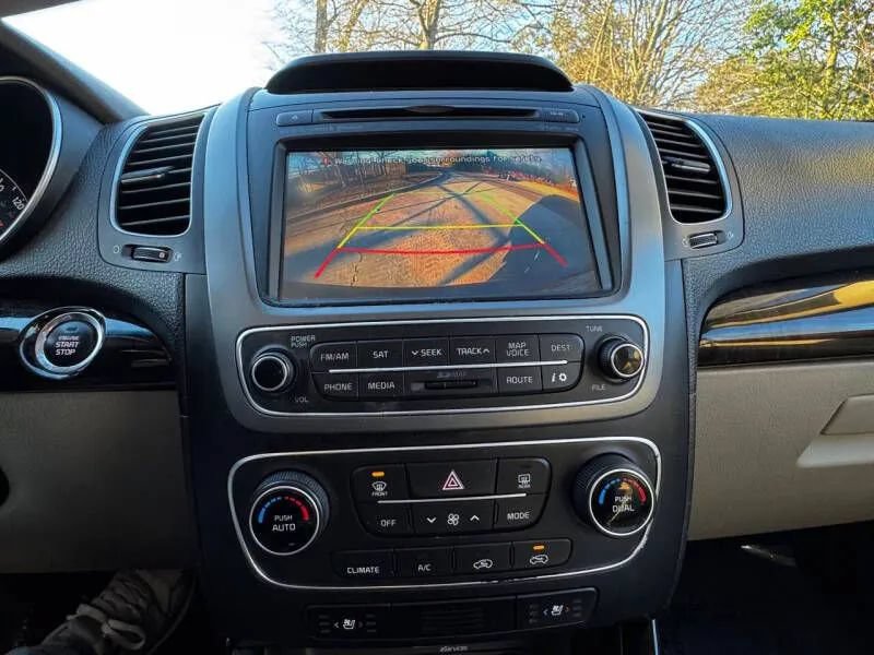 Used 2014 Kia Sorento EX w/ EX V6 Touring Package FWD image 16