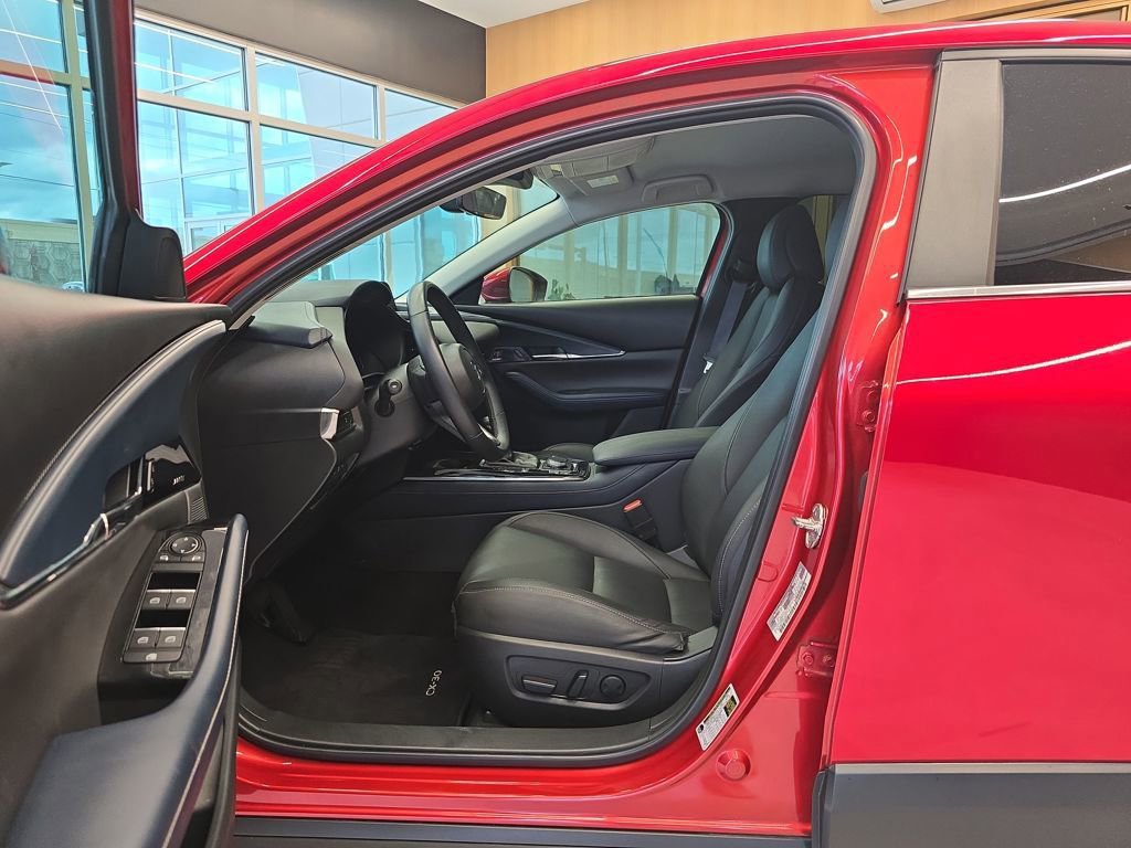 Used 2020 MAZDA CX-30 FWD w/ Preferred Package image 12