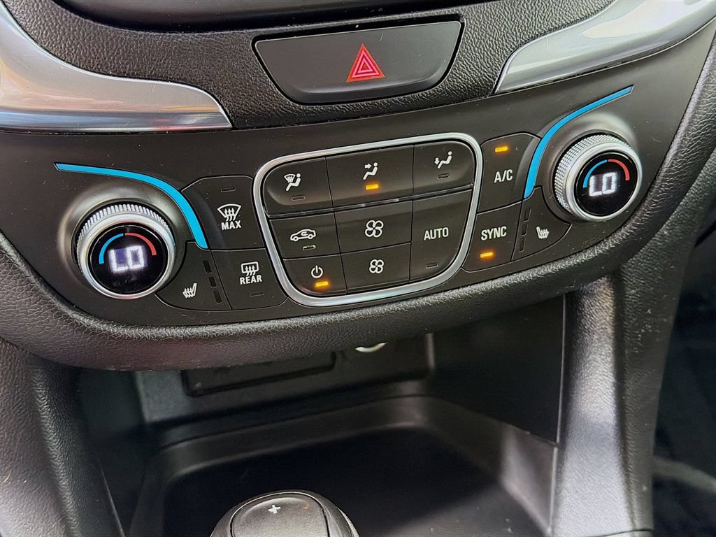Used 2020 Chevrolet Equinox LT w/ Driver Convenience Package FWD image 34