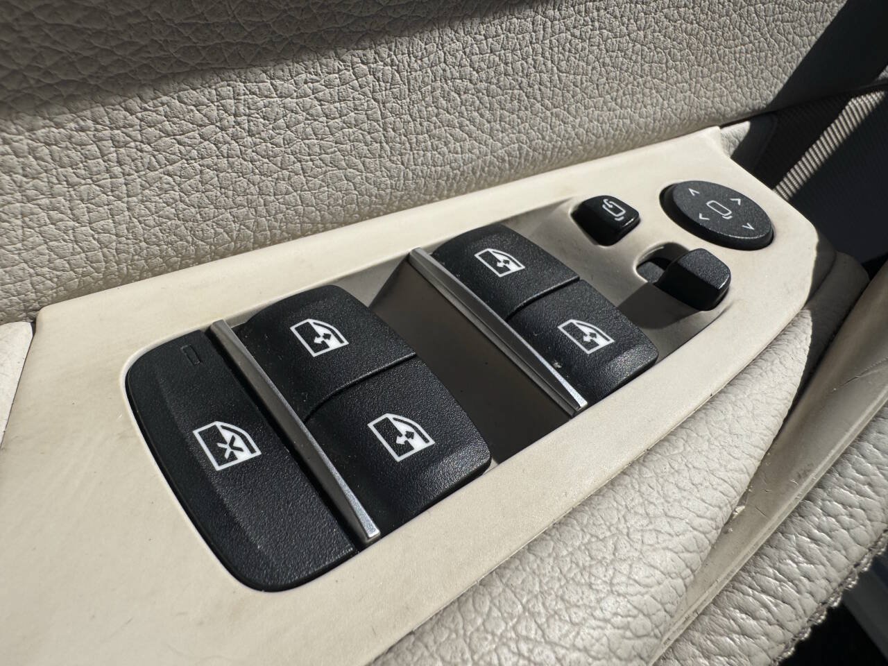 Used 2017 BMW 530i RWD image 19