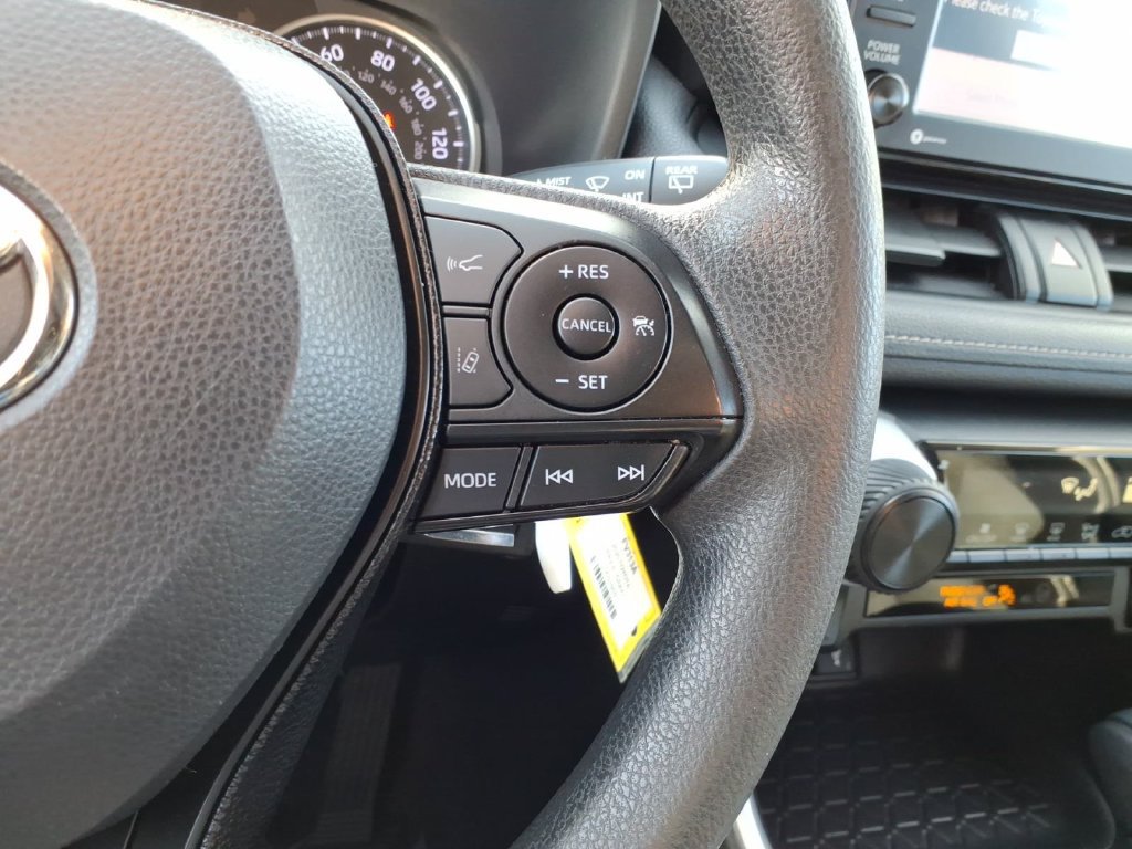 Used 2020 Toyota RAV4 LE w/ All Weather Liner Package AWD/4WD image 20