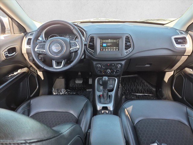 Used 2020 Jeep Compass Latitude AWD/4WD image 17