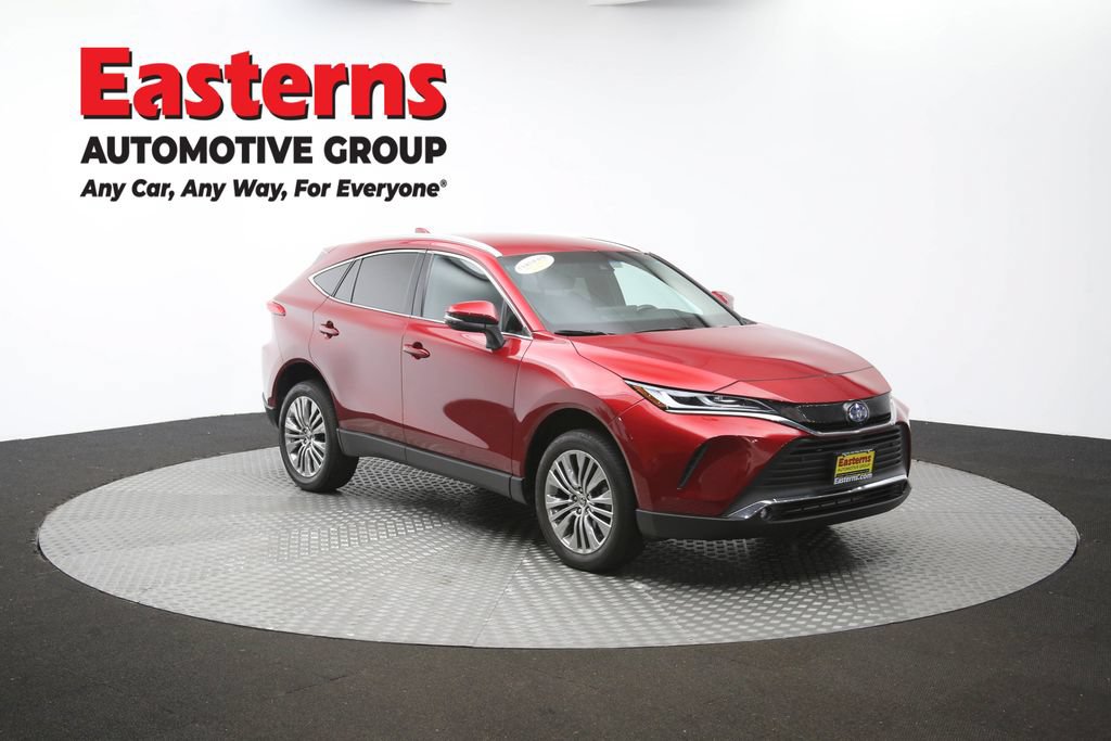 Used 2024 Toyota Venza LE AWD/4WD image 50
