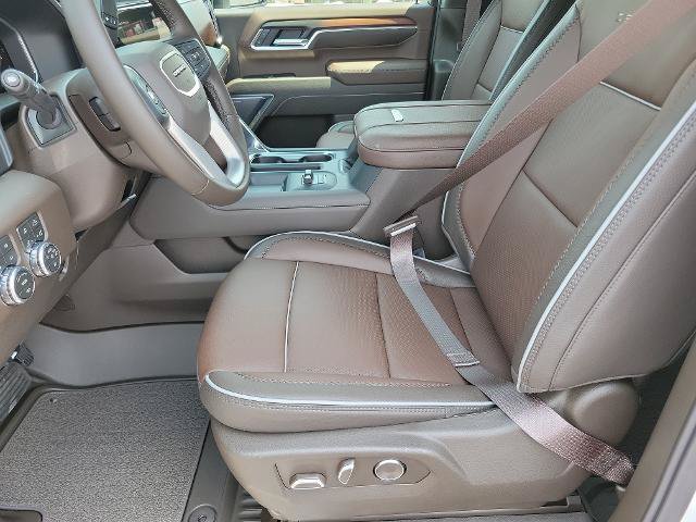 New 2026 GMC Sierra 2500 Denali w/ Denali Reserve Package AWD/4WD image 12