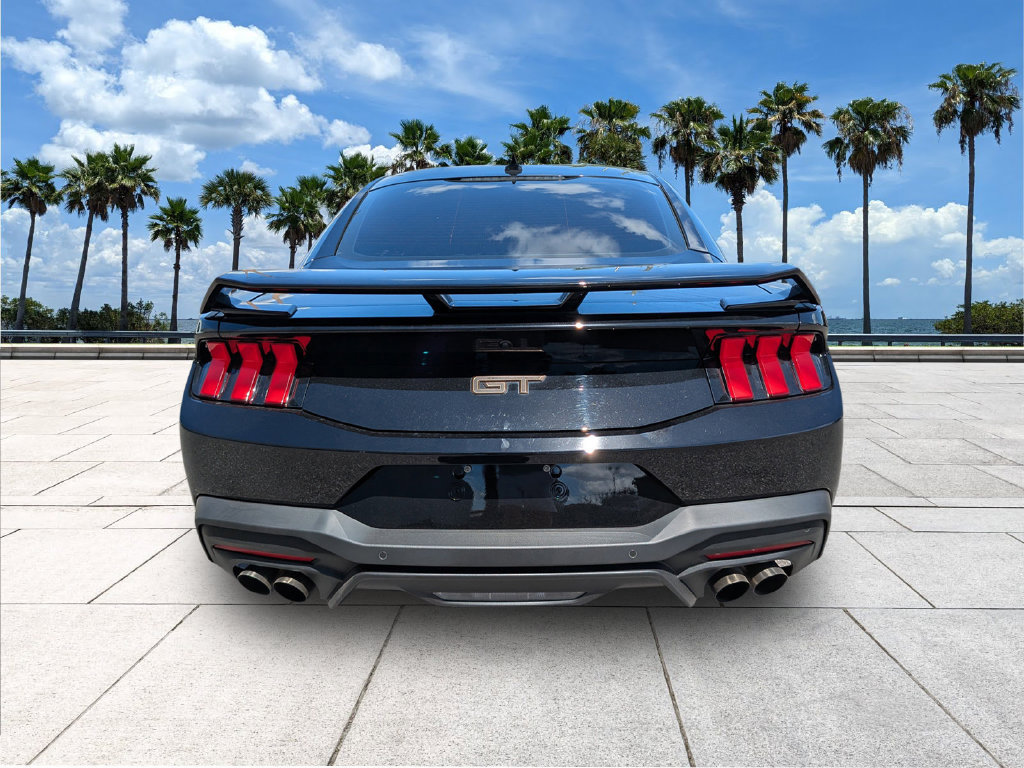 Used 2025 Ford Mustang GT Premium w/ GT Performance Package RWD image 7
