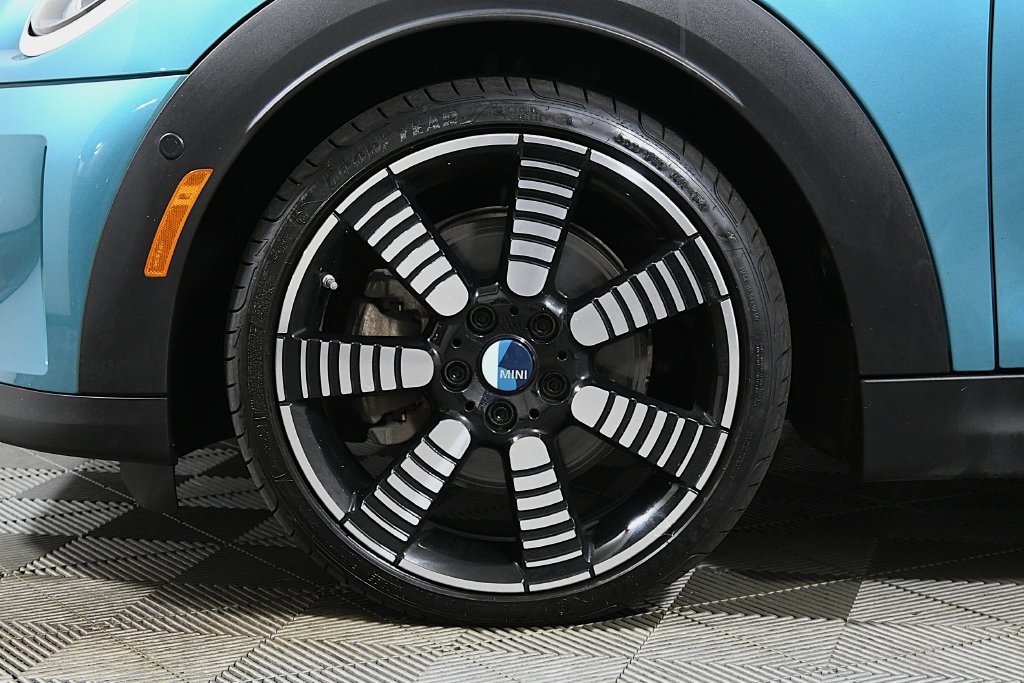 Used 2024 MINI Cooper S w/ Seaside Edition FWD image 20