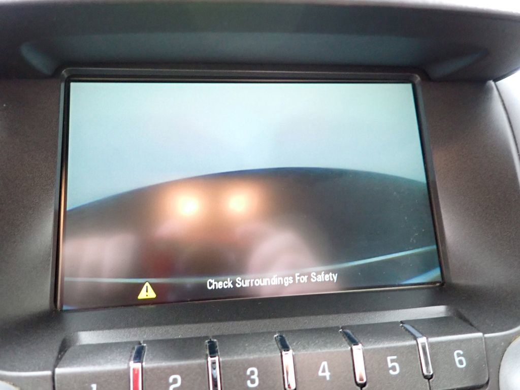 Used 2014 Chevrolet Equinox LT w/ Driver Convenience Package AWD/4WD image 4