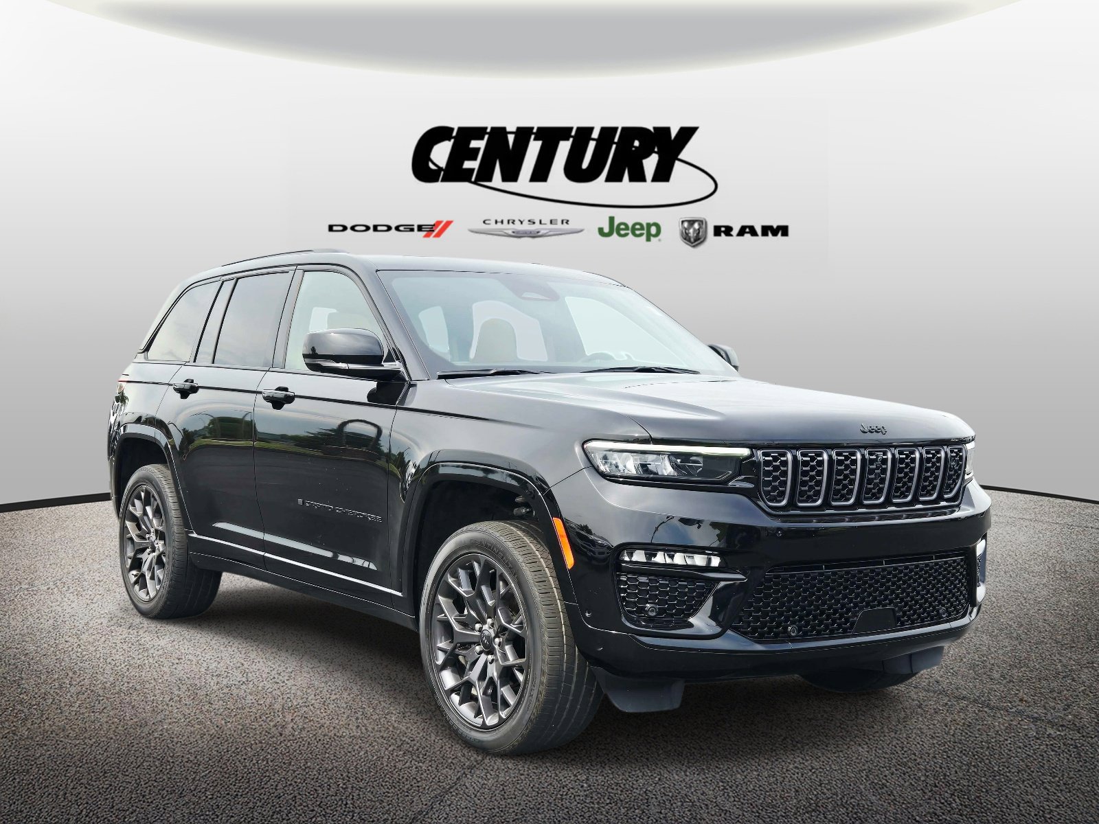 Used 2024 Jeep Grand Cherokee Summit AWD/4WD video 1