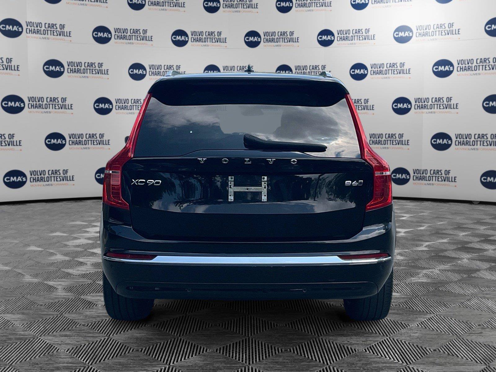 Used 2023 Volvo XC90 B6 Plus AWD/4WD image 4
