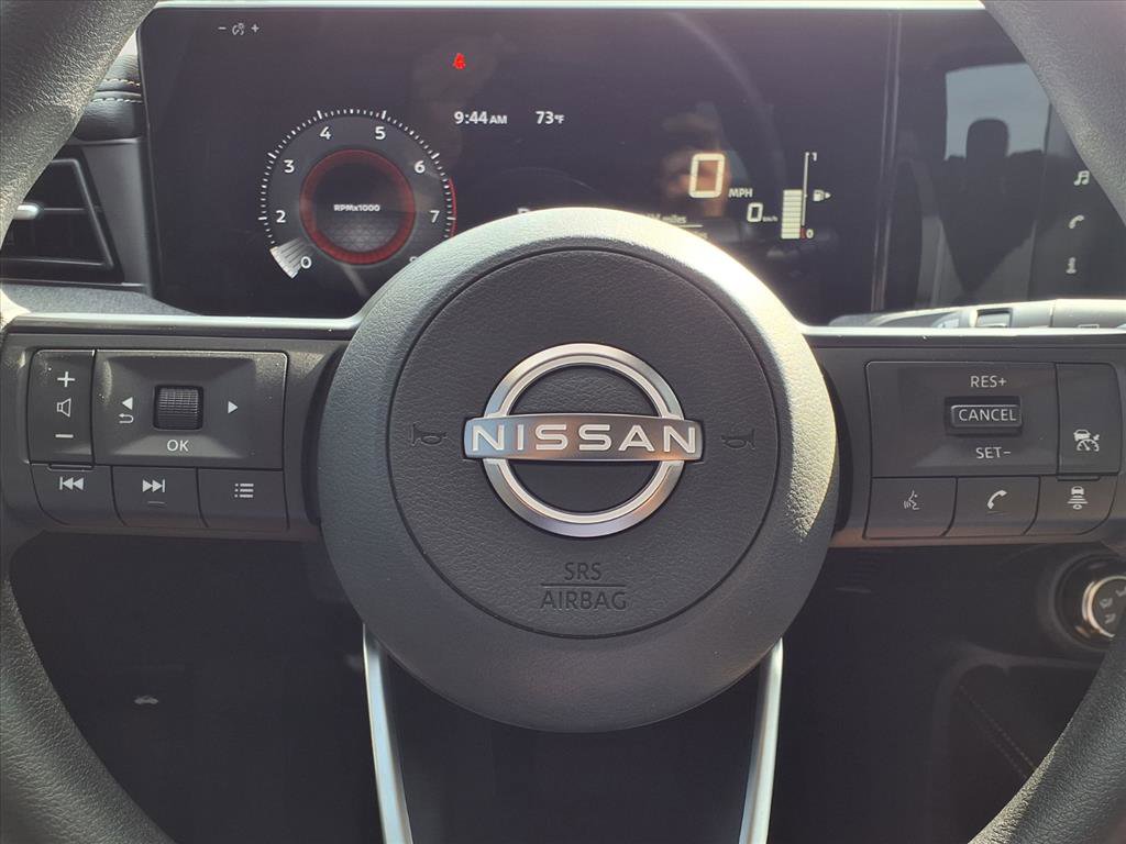 Certified 2025 Nissan Kicks SV AWD/4WD image 9