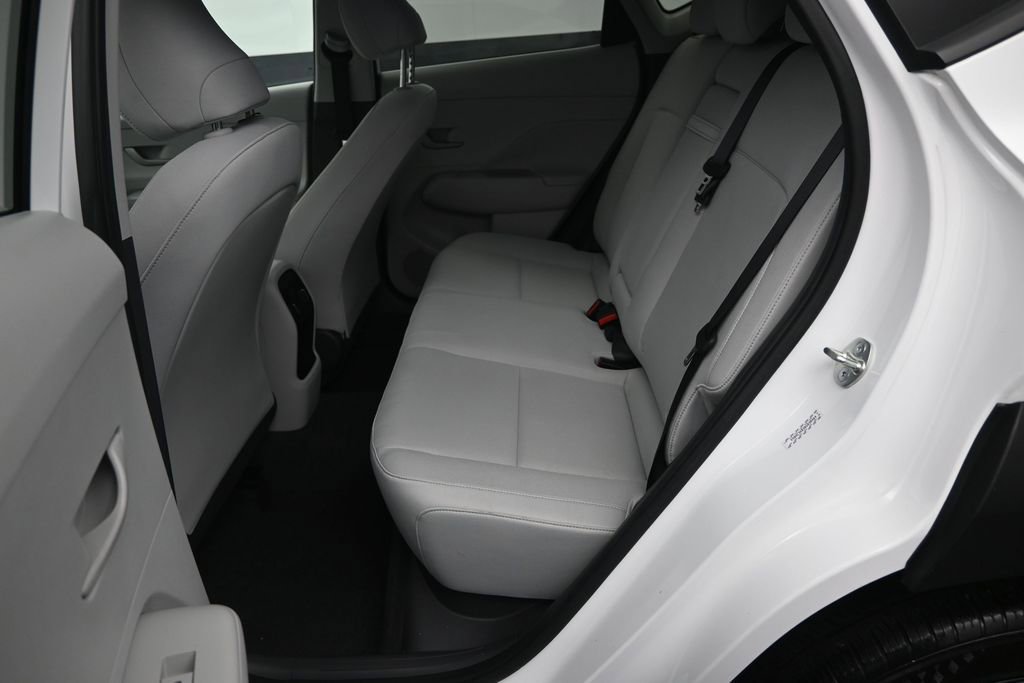Used 2024 Hyundai Kona SEL w/ Convenience Package FWD image 14