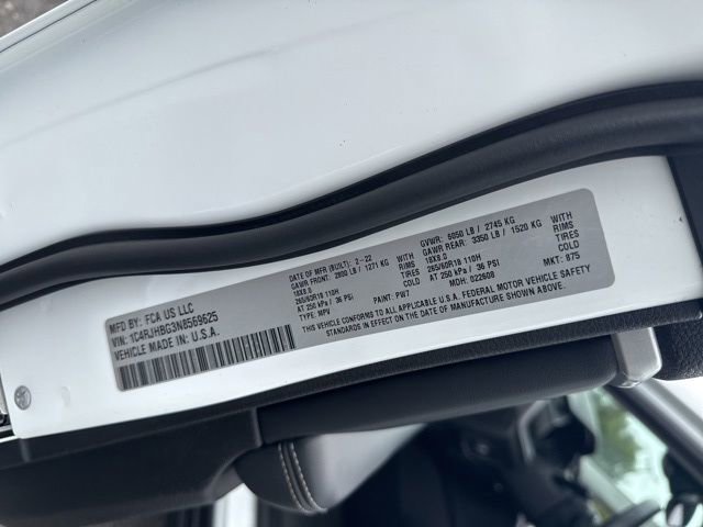 Certified 2022 Jeep Grand Cherokee Limited image 30