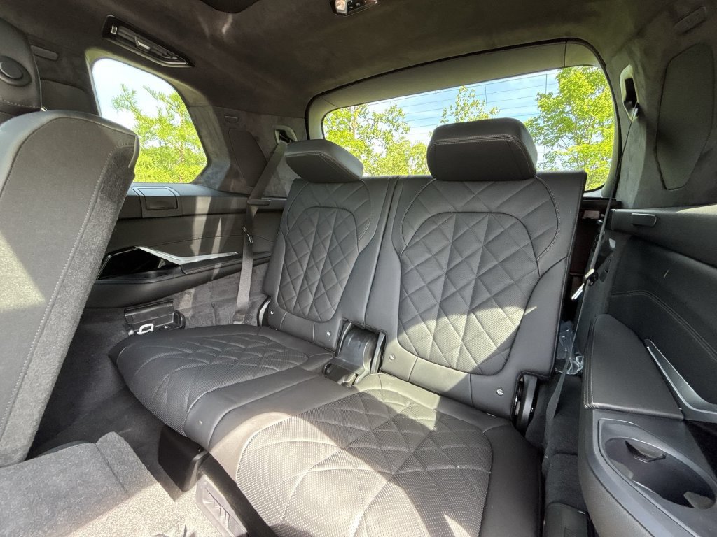 Used 2027 BMW X7 xDrive40i w/ M Sport Package AWD/4WD image 27
