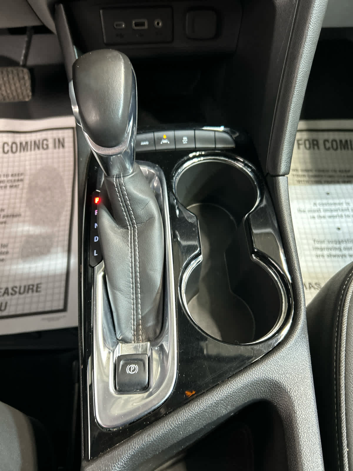 Used 2021 Buick Encore GX Essence w/ Experience Buick Package image 8