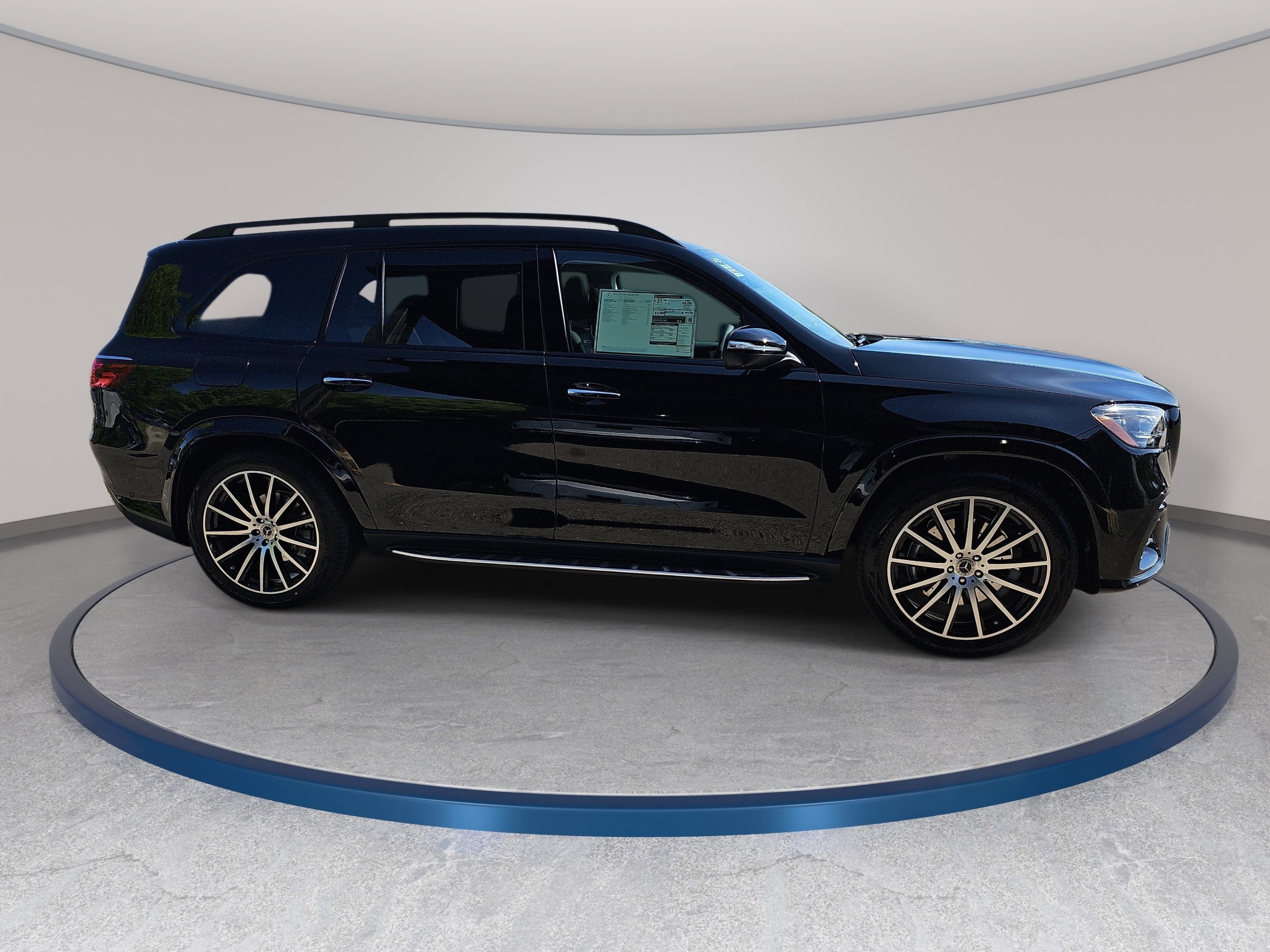 New 2026 Mercedes-Benz GLS 450 4MATIC image 4