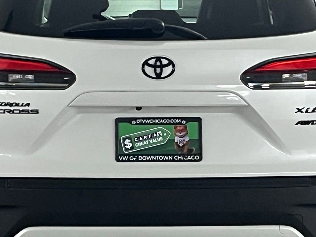 Used 2024 Toyota Corolla Cross XLE w/ Convenience Package image 33