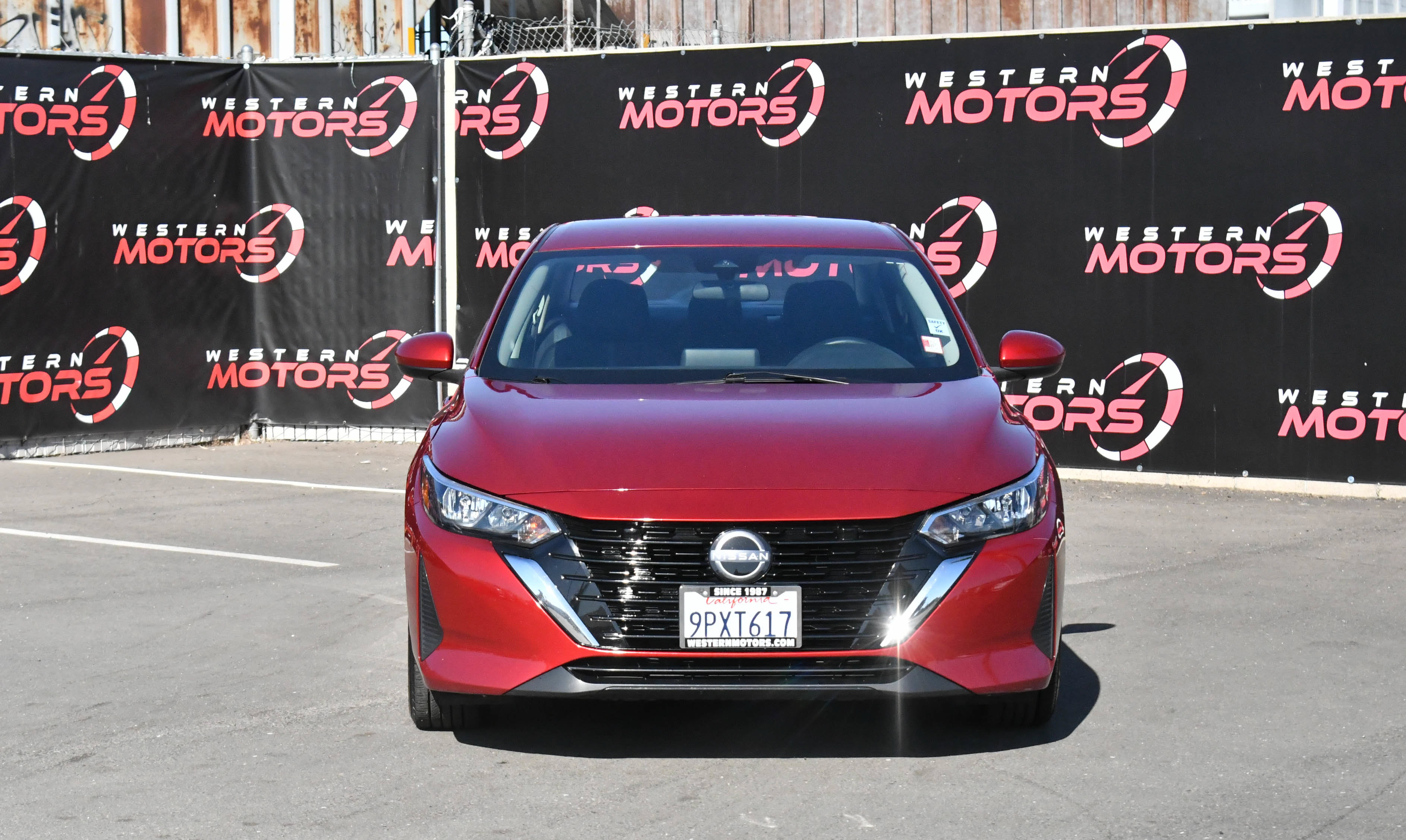 Used 2025 Nissan Sentra SV FWD image 2