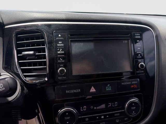 Used 2017 Mitsubishi Outlander ES FWD image 18