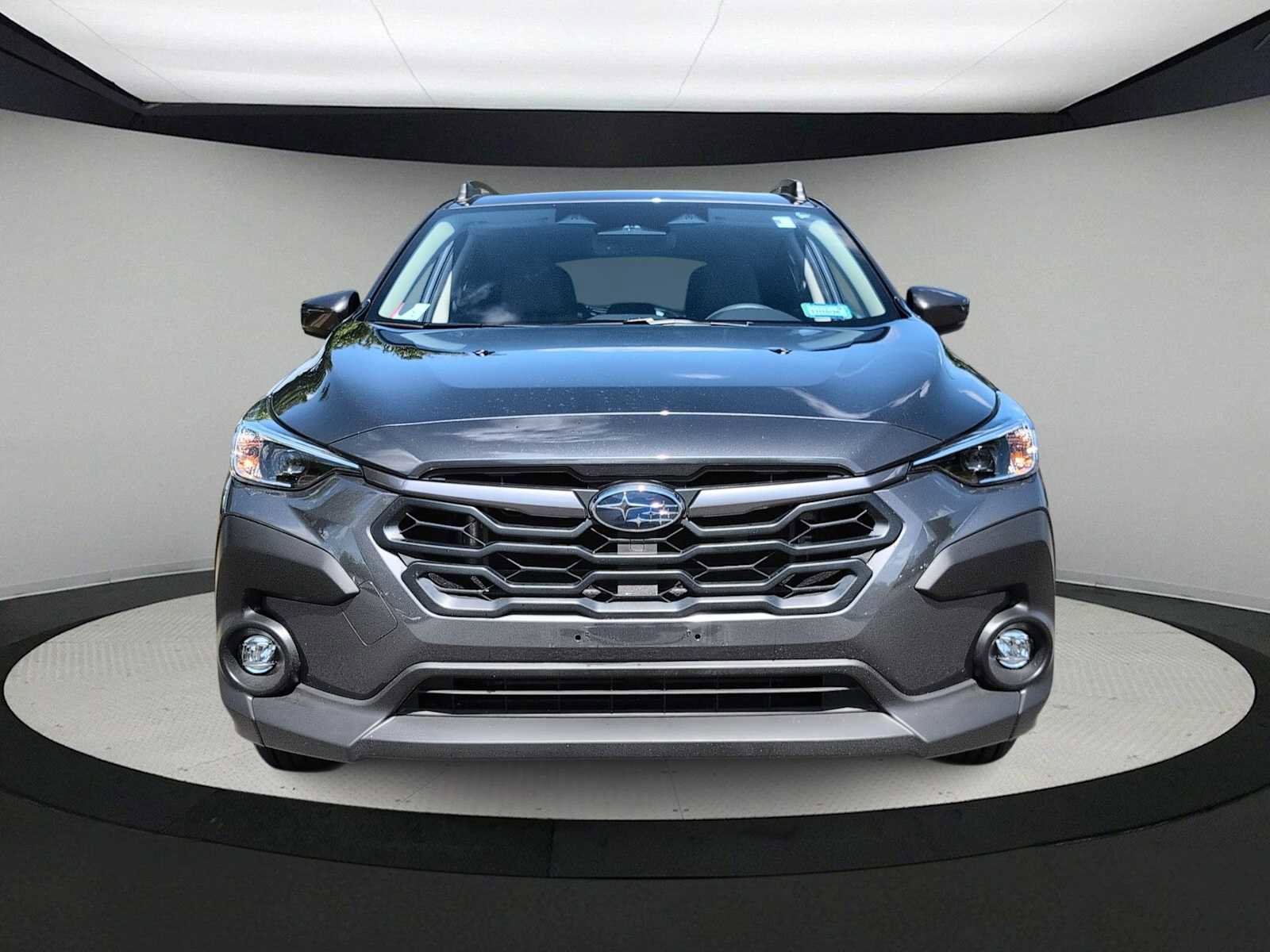 Used 2024 Subaru Crosstrek 2.0i Premium AWD/4WD image 3