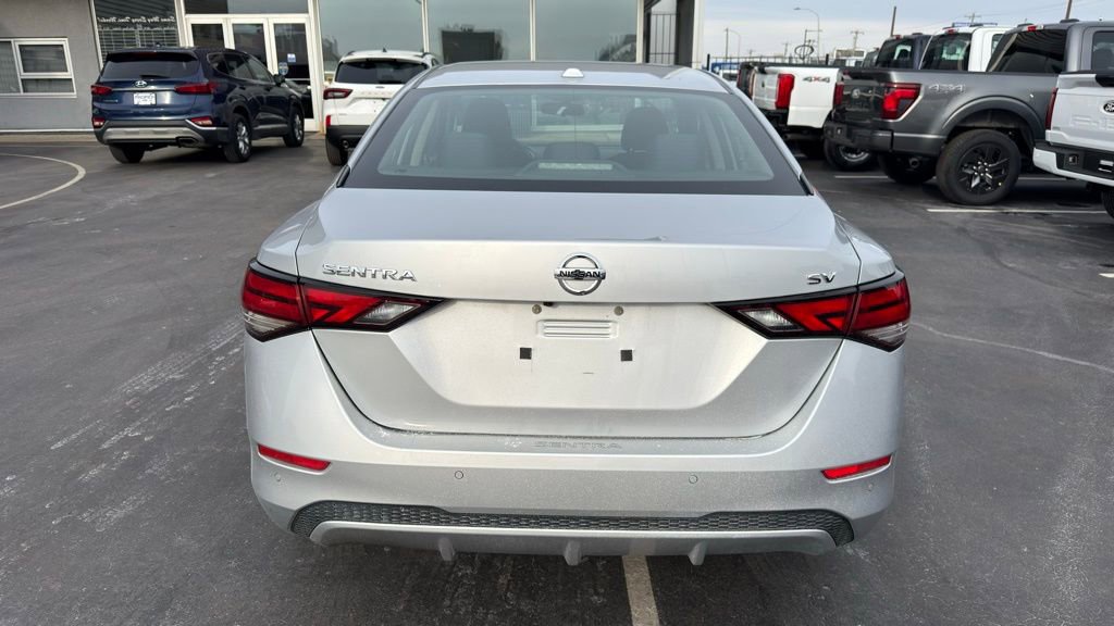 Used 2020 Nissan Sentra SV image 4