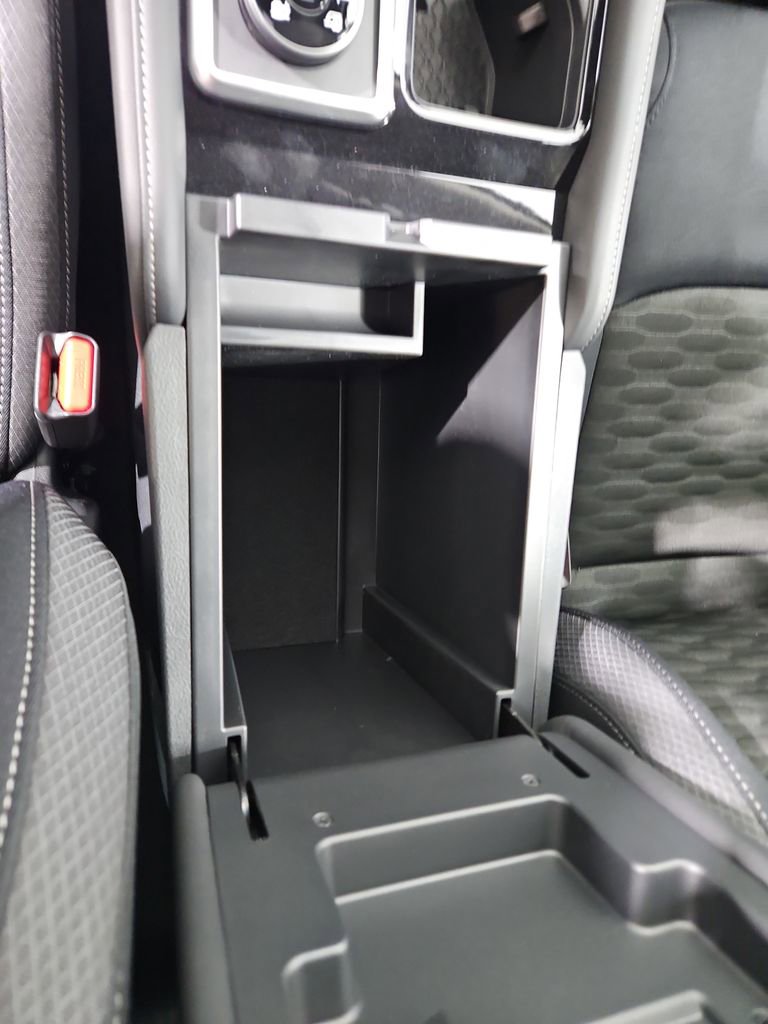 New 2026 Nissan Pathfinder SV image 25