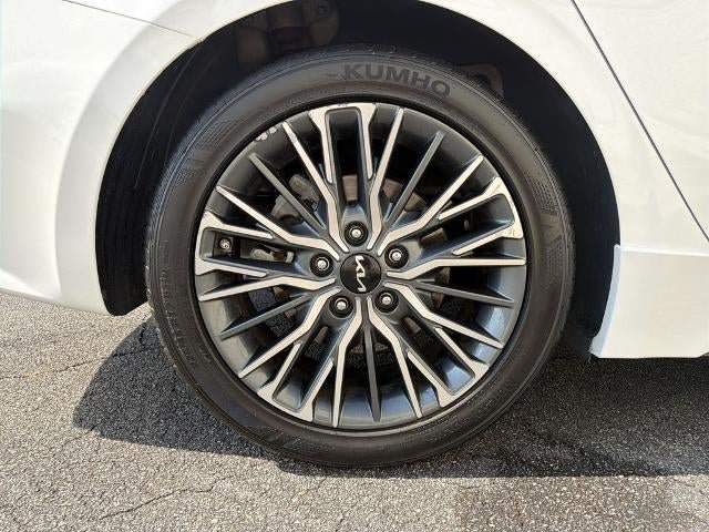 Used 2023 Kia Forte GT-Line w/ GT-Line Premium Package FWD image 17