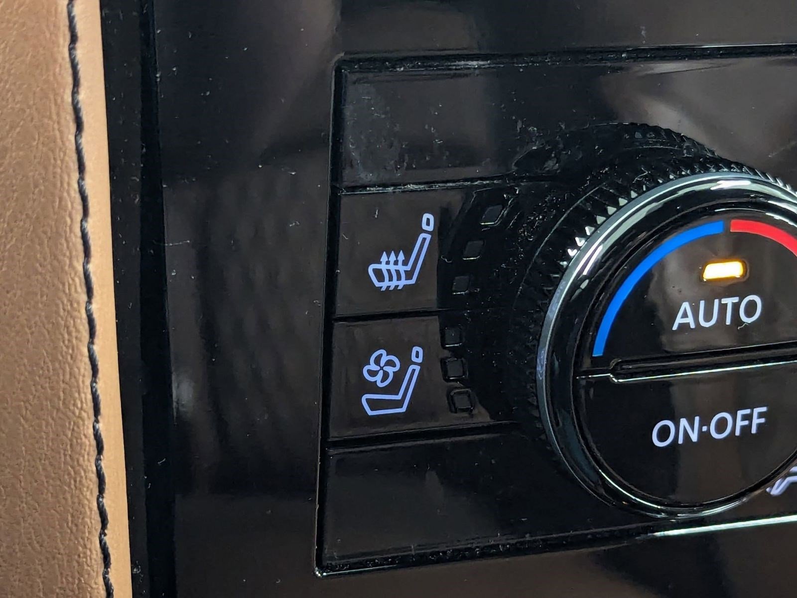 Used 2024 INFINITI QX80 Sensory AWD/4WD image 30