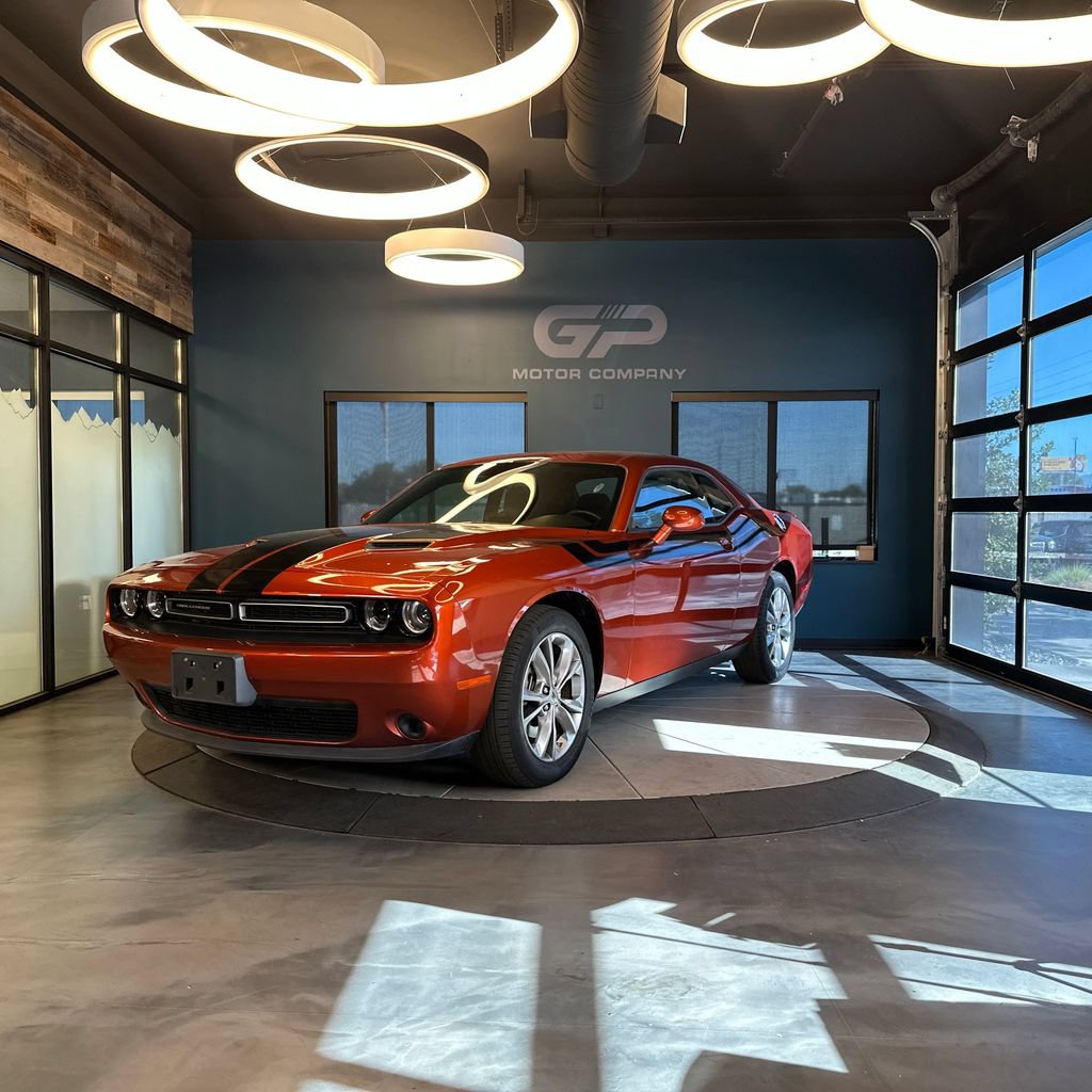 Used 2022 Dodge Challenger SXT AWD/4WD image 7
