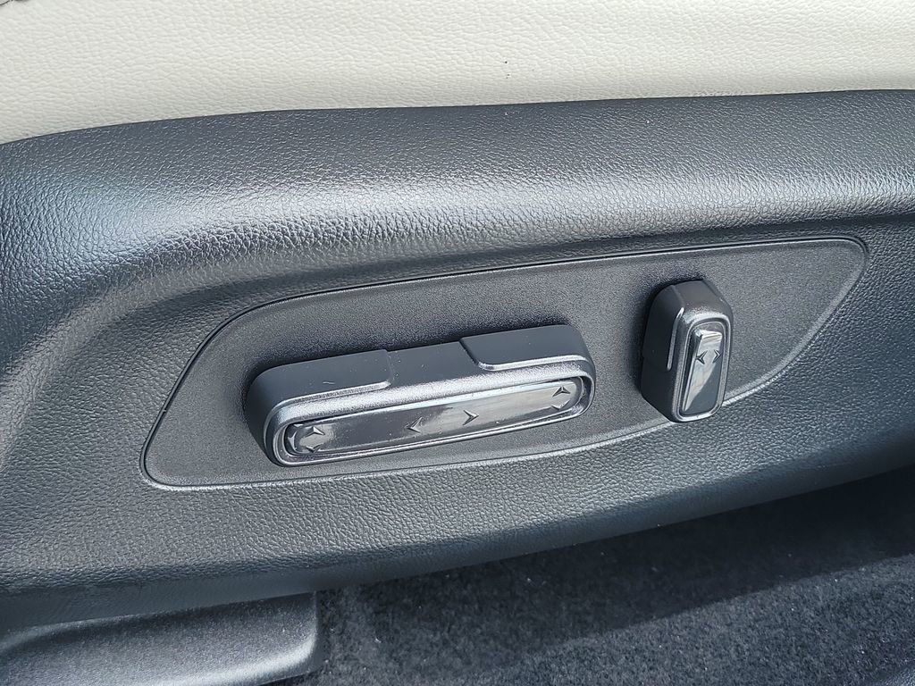 Used 2025 Honda HR-V EX-L image 26