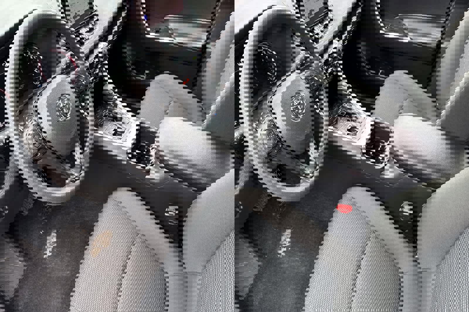 Used 2024 Toyota RAV4 LE image 11