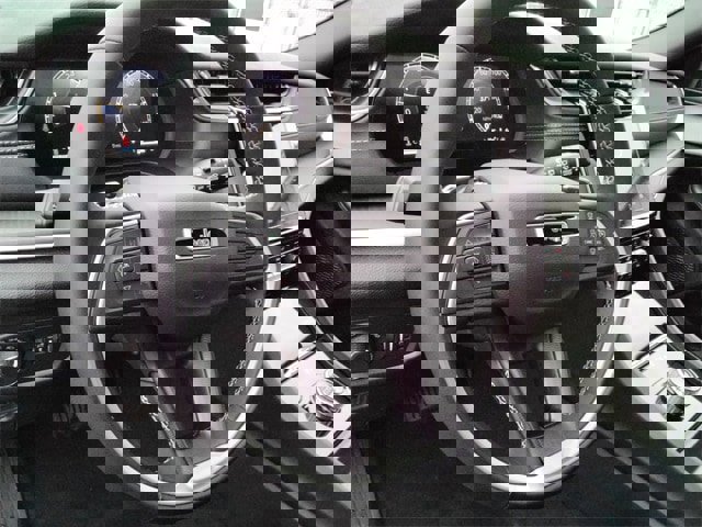 New 2025 Jeep Grand Cherokee Altitude image 27