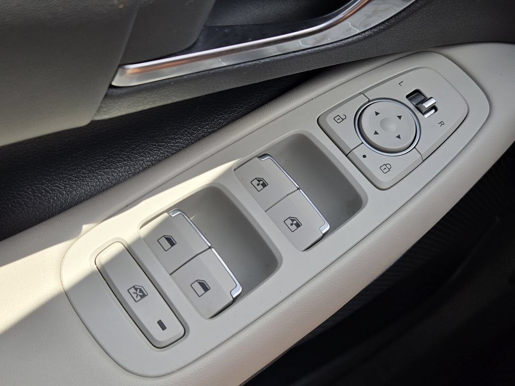 Certified 2022 Hyundai Sonata SEL w/ Preferred Accessory Package FWD image 23