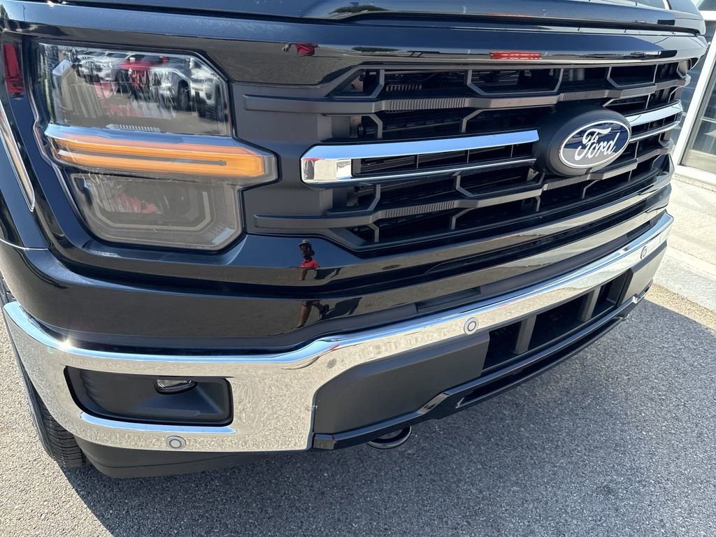 New 2024 Ford F150 XLT w/ Equipment Group 302A MID image 9