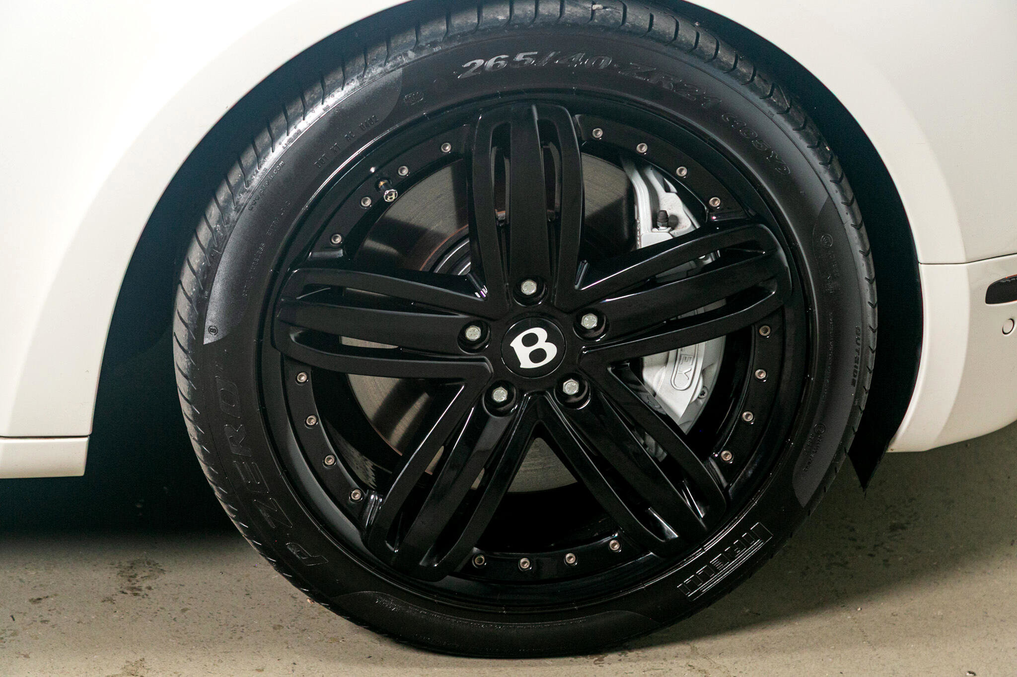 Used 2013 Bentley Mulsanne w/ Premiere Specification Pkg image 22