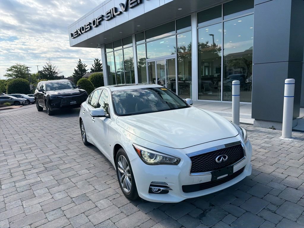 Used 2015 INFINITI Q50 Premium w/ Technology Package AWD/4WD image 3