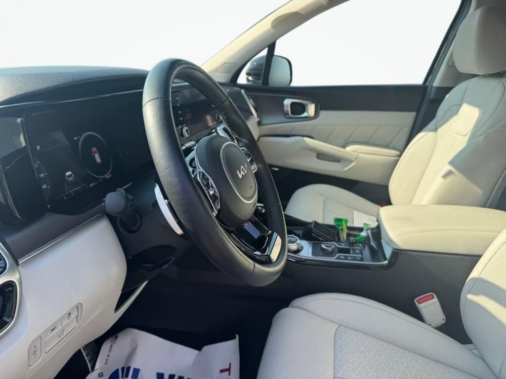 Certified 2023 Kia Sorento SX Prestige AWD/4WD image 26