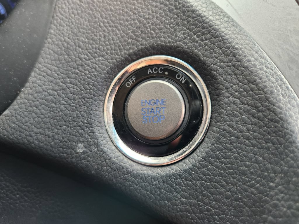 Used 2014 Hyundai Azera Limited w/ Option Group 02 FWD image 21