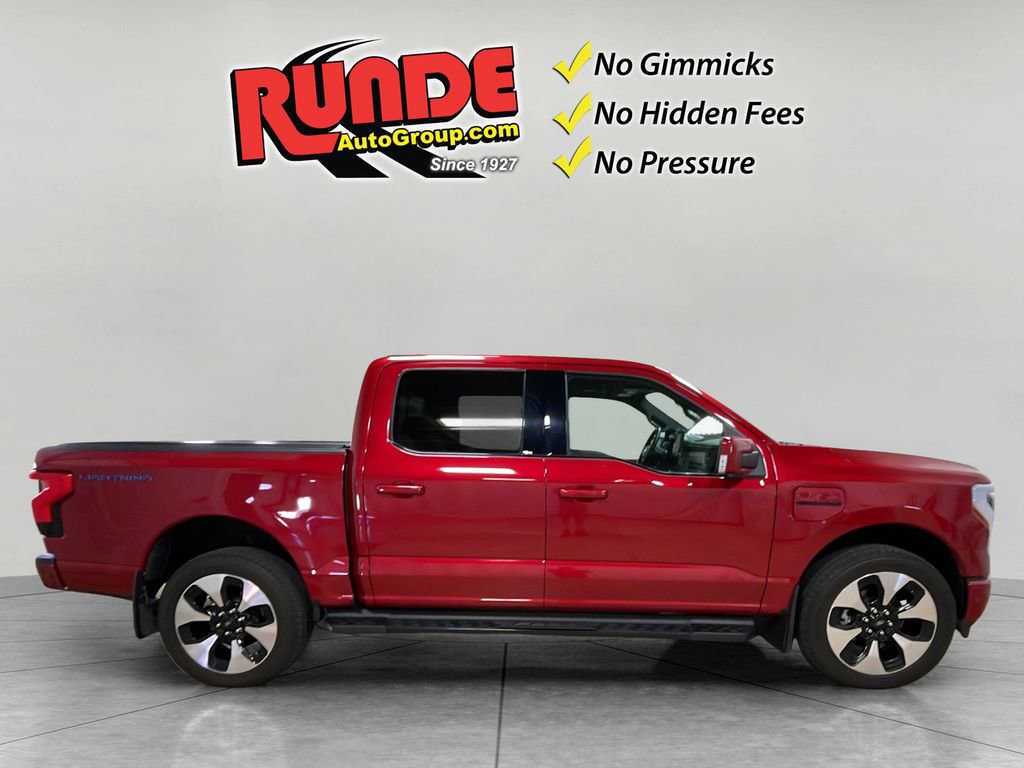 Used 2022 Ford F150 Lightning Platinum AWD/4WD image 7