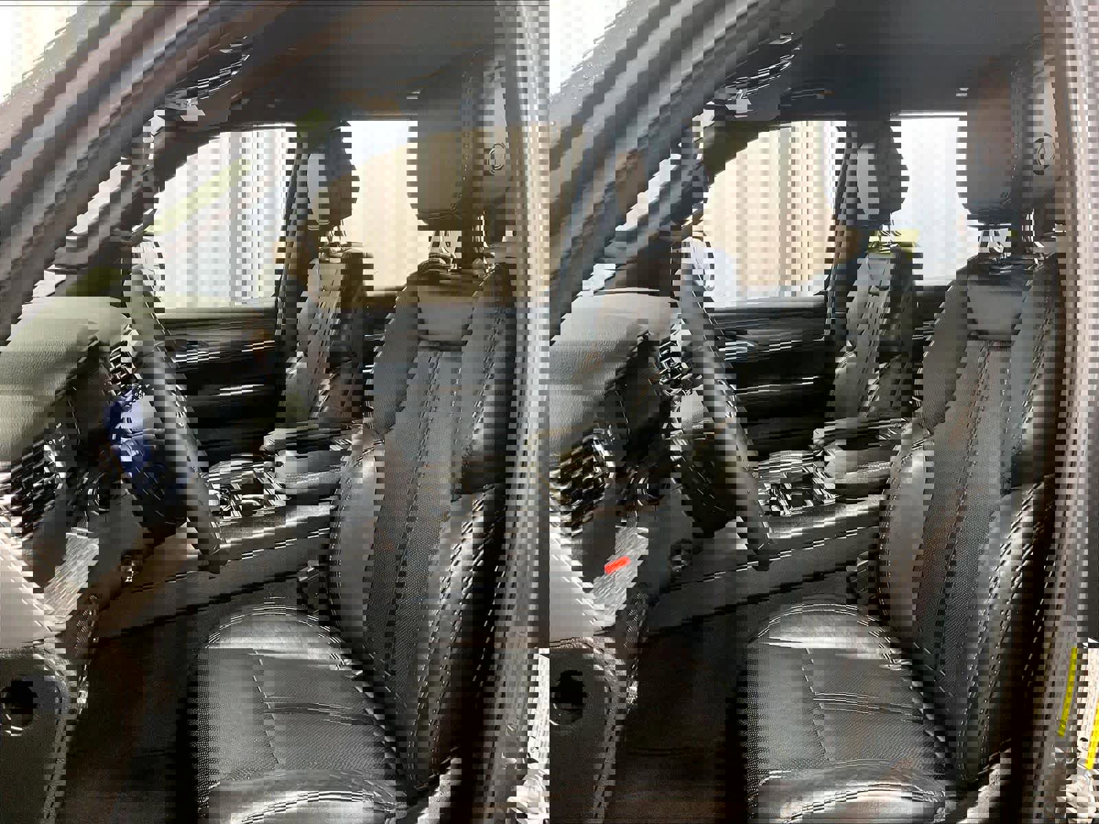 Used 2024 Jeep Wagoneer L Series III w/ Flexible Seating Group image 10